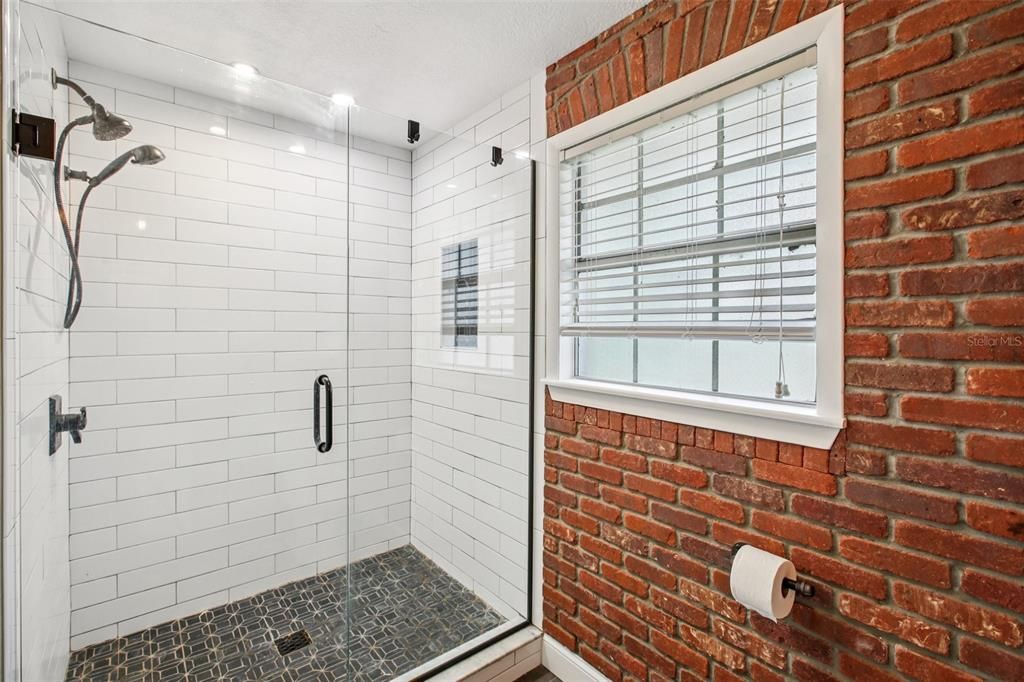 En Venta: $495,000 (4 camas, 3 baños, 2247 Pies cuadrados)