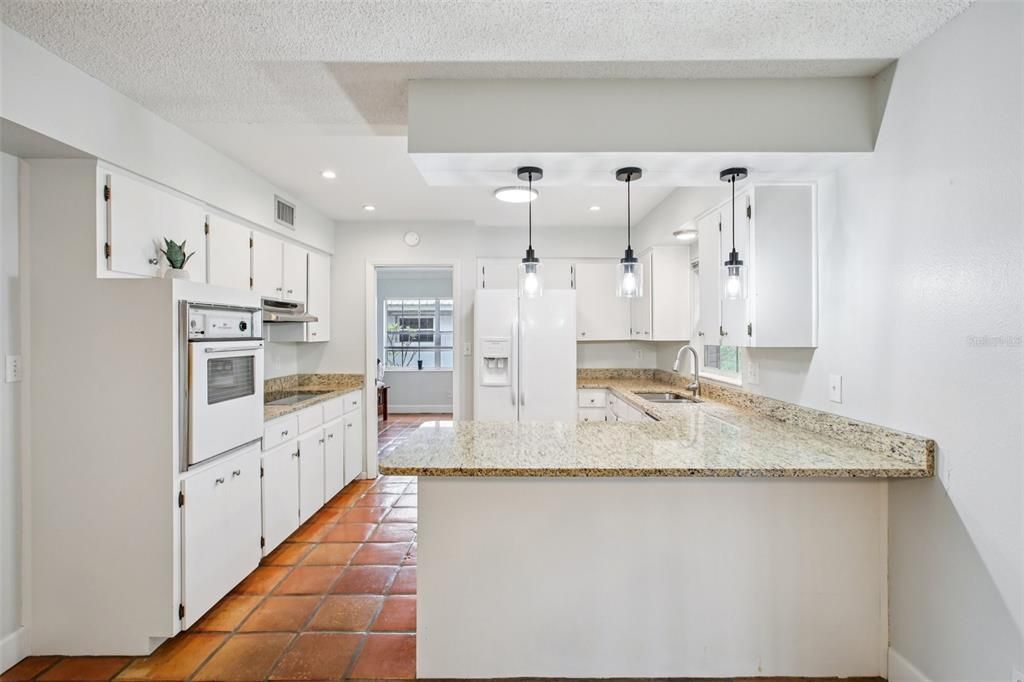 En Venta: $495,000 (4 camas, 3 baños, 2247 Pies cuadrados)