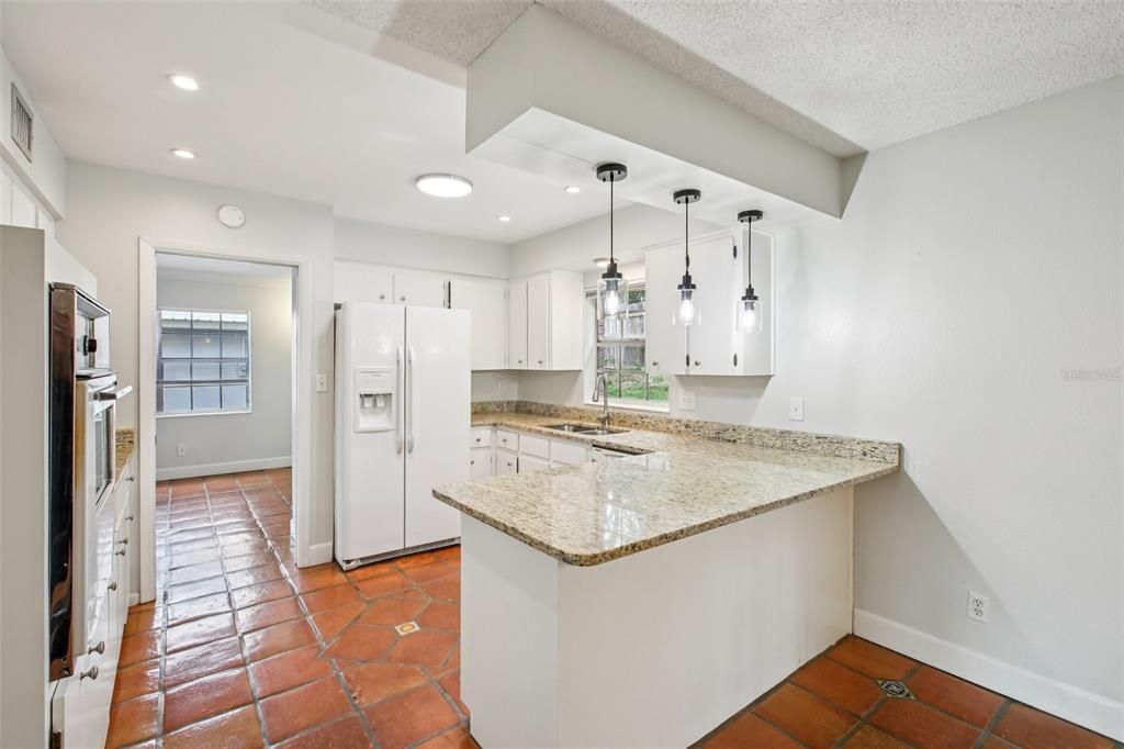 En Venta: $495,000 (4 camas, 3 baños, 2247 Pies cuadrados)