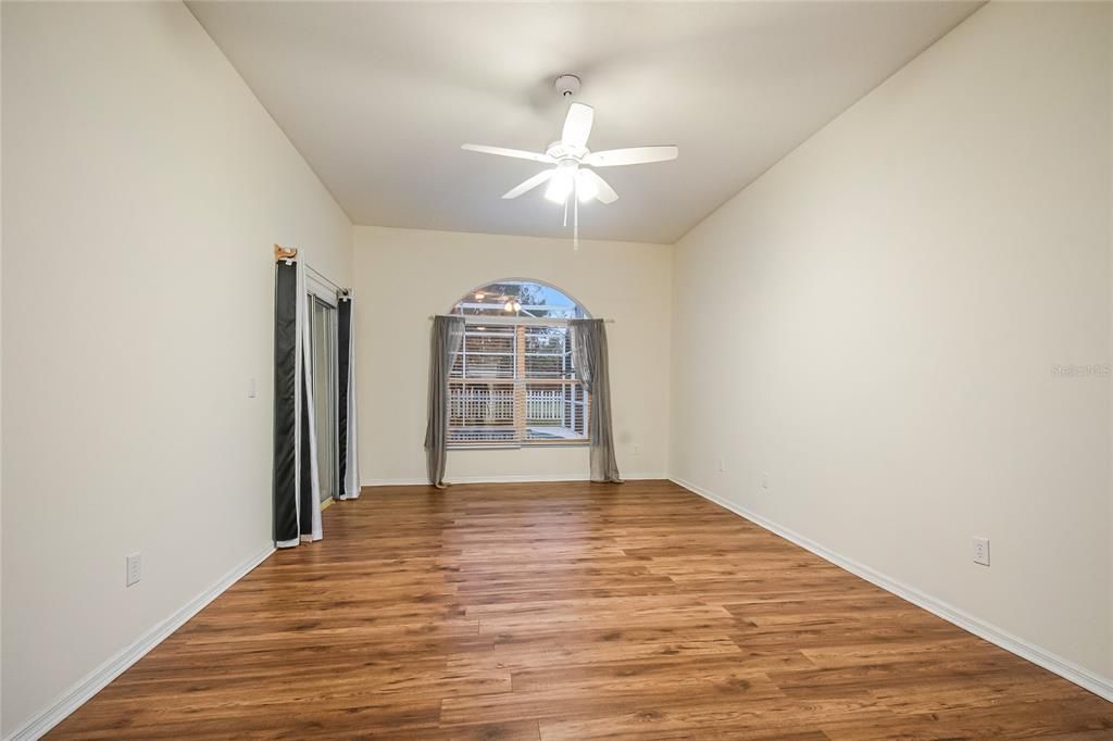 For Sale: $499,900 (5 beds, 3 baths, 2606 Square Feet)