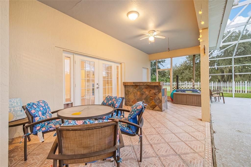 For Sale: $499,900 (5 beds, 3 baths, 2606 Square Feet)