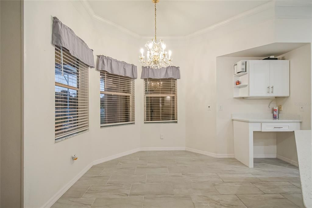 For Sale: $499,900 (5 beds, 3 baths, 2606 Square Feet)