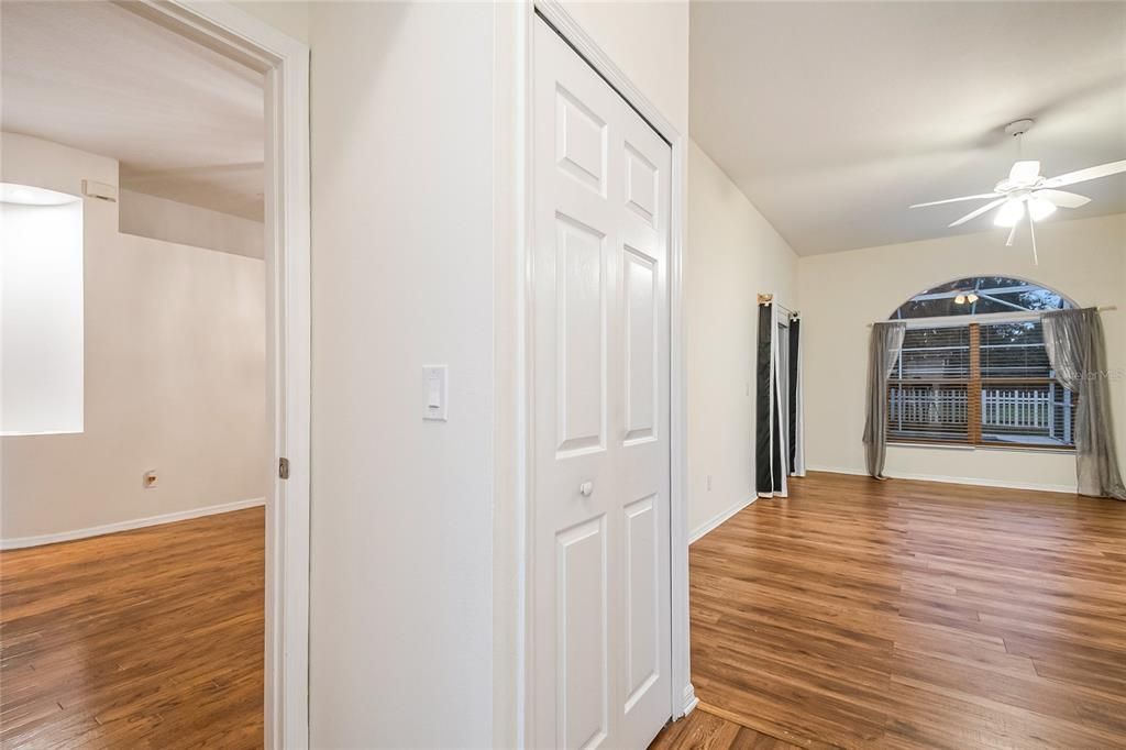 For Sale: $499,900 (5 beds, 3 baths, 2606 Square Feet)