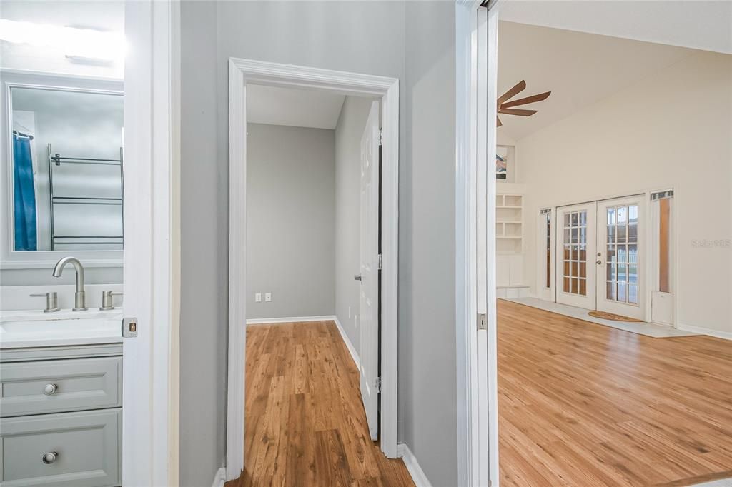 For Sale: $499,900 (5 beds, 3 baths, 2606 Square Feet)