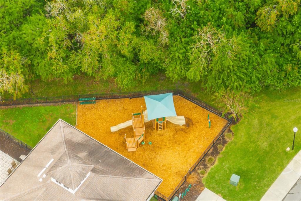 For Sale: $499,900 (5 beds, 3 baths, 2606 Square Feet)