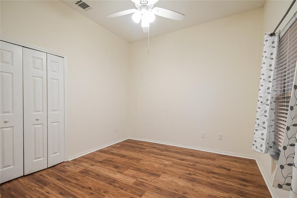 For Sale: $499,900 (5 beds, 3 baths, 2606 Square Feet)