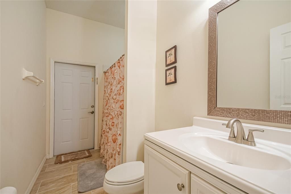 For Sale: $499,900 (5 beds, 3 baths, 2606 Square Feet)