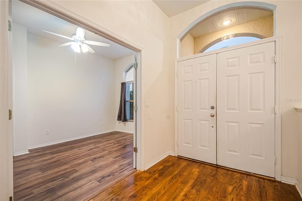 For Sale: $499,900 (5 beds, 3 baths, 2606 Square Feet)