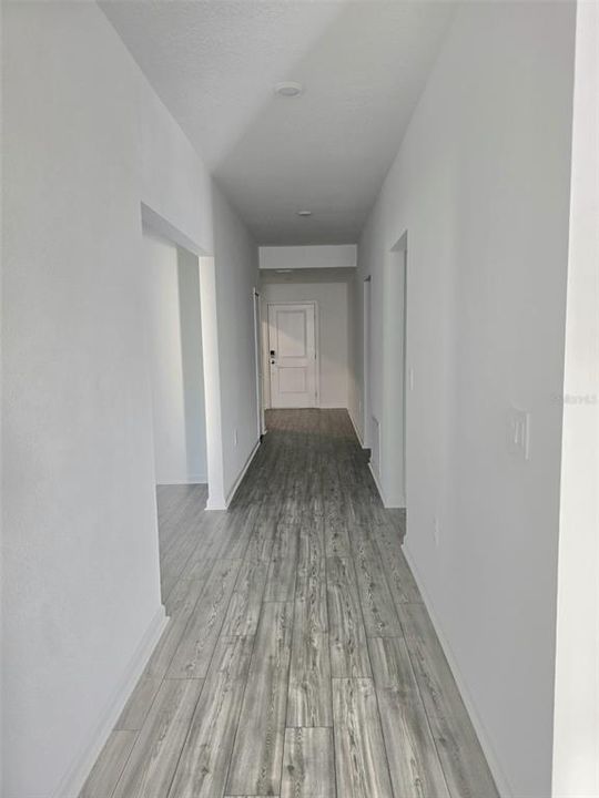 出租: $2,400 (4 贝兹, 3 浴室, 2172 平方英尺)