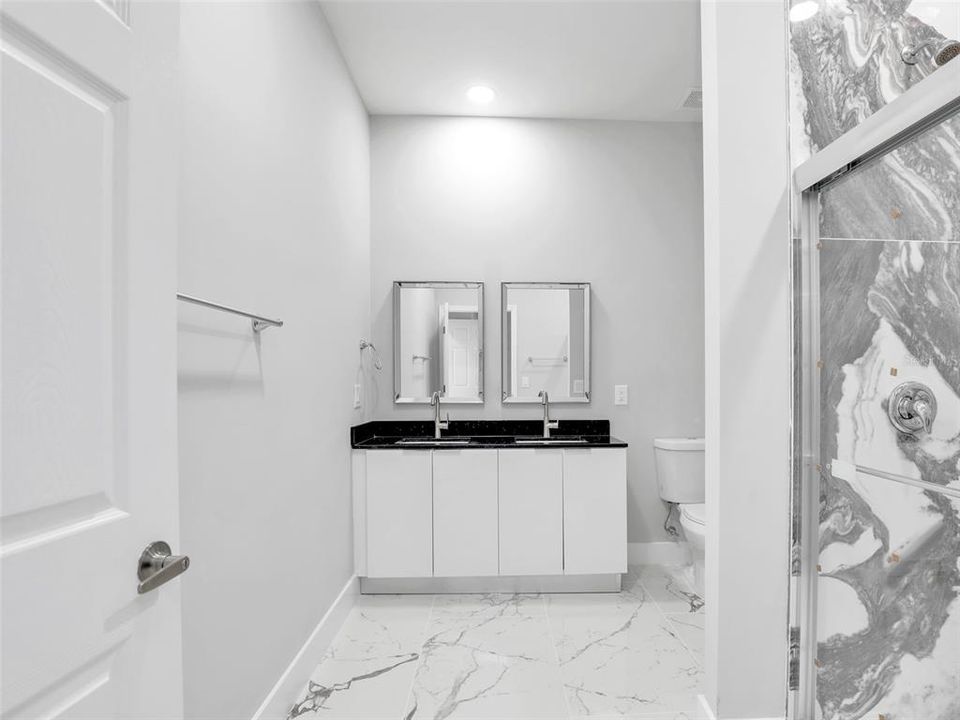 For Sale: $369,900 (3 beds, 2 baths, 1597 Square Feet)