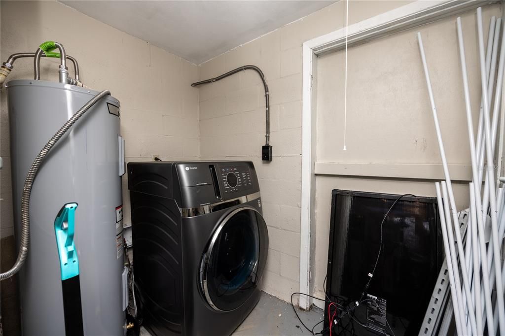 На продажу: $234,000 (3 спален, 1 ванн, 1288 Квадратных фут)