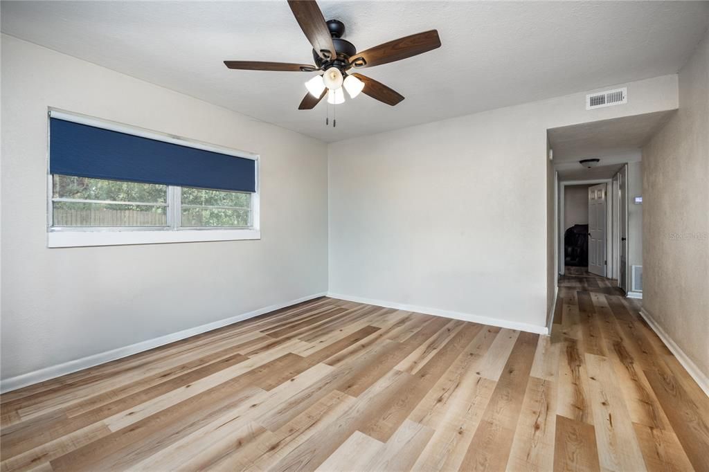 На продажу: $234,000 (3 спален, 1 ванн, 1288 Квадратных фут)