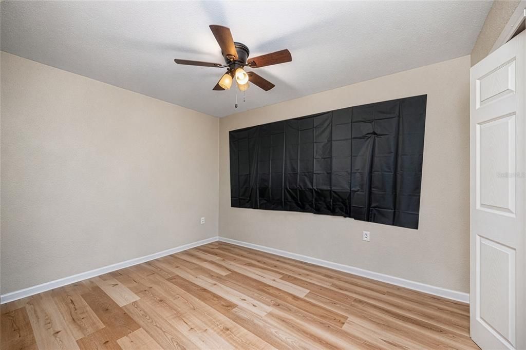 На продажу: $234,000 (3 спален, 1 ванн, 1288 Квадратных фут)