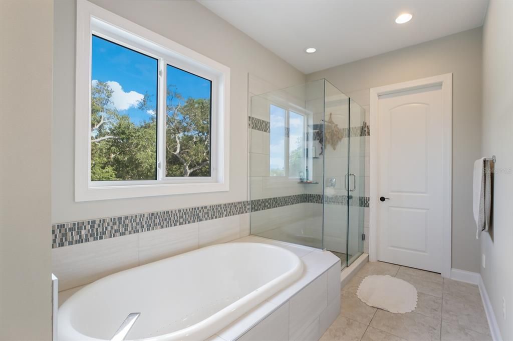 For Rent: $7,250 (3 beds, 3 baths, 3451 Square Feet)