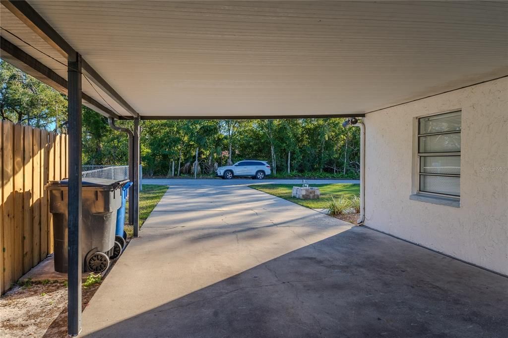 На продажу: $349,900 (2 спален, 1 ванн, 624 Квадратных фут)