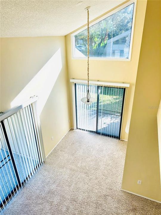 For Sale: $250,000 (3 beds, 3 baths, 1313 Square Feet)