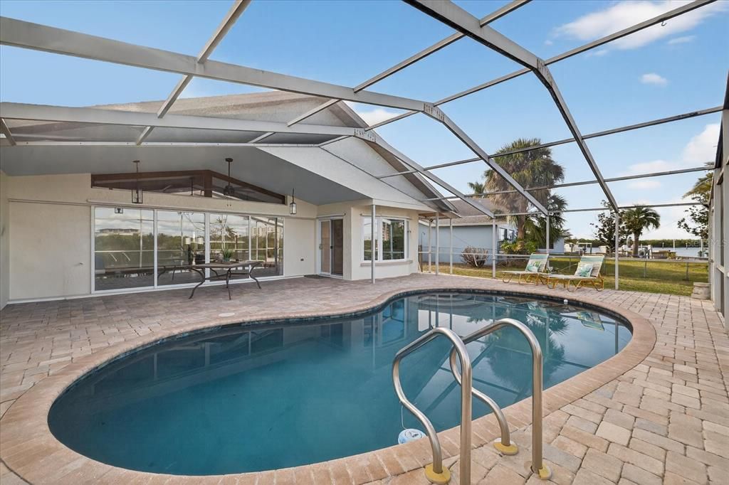 待售: $675,000 (3 贝兹, 2 浴室, 1707 平方英尺)