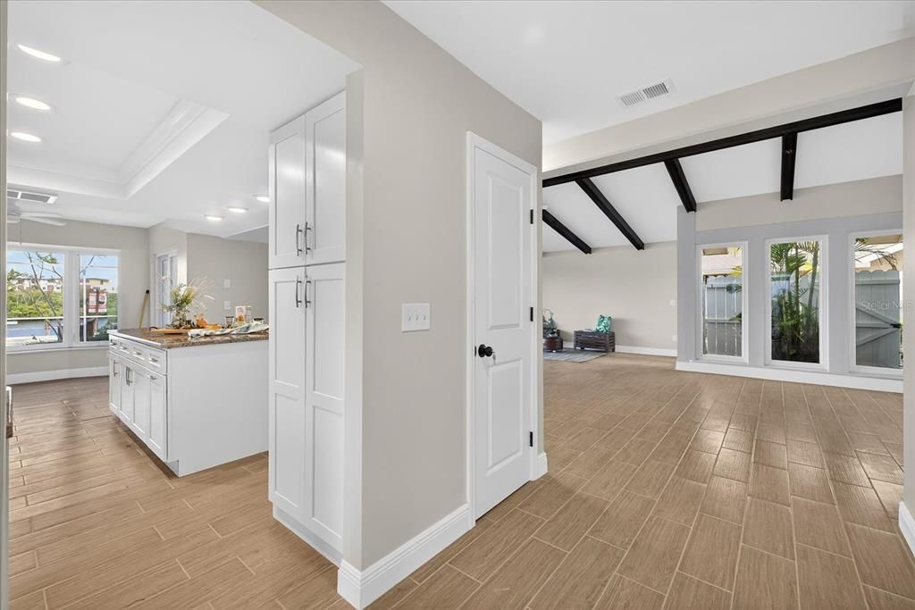 待售: $675,000 (3 贝兹, 2 浴室, 1707 平方英尺)