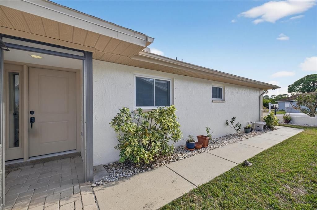 待售: $675,000 (3 贝兹, 2 浴室, 1707 平方英尺)