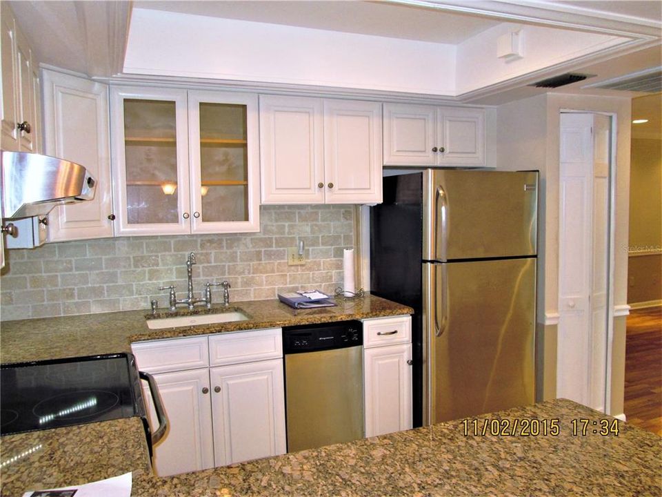 出租: $1,895 (2 贝兹, 2 浴室, 960 平方英尺)