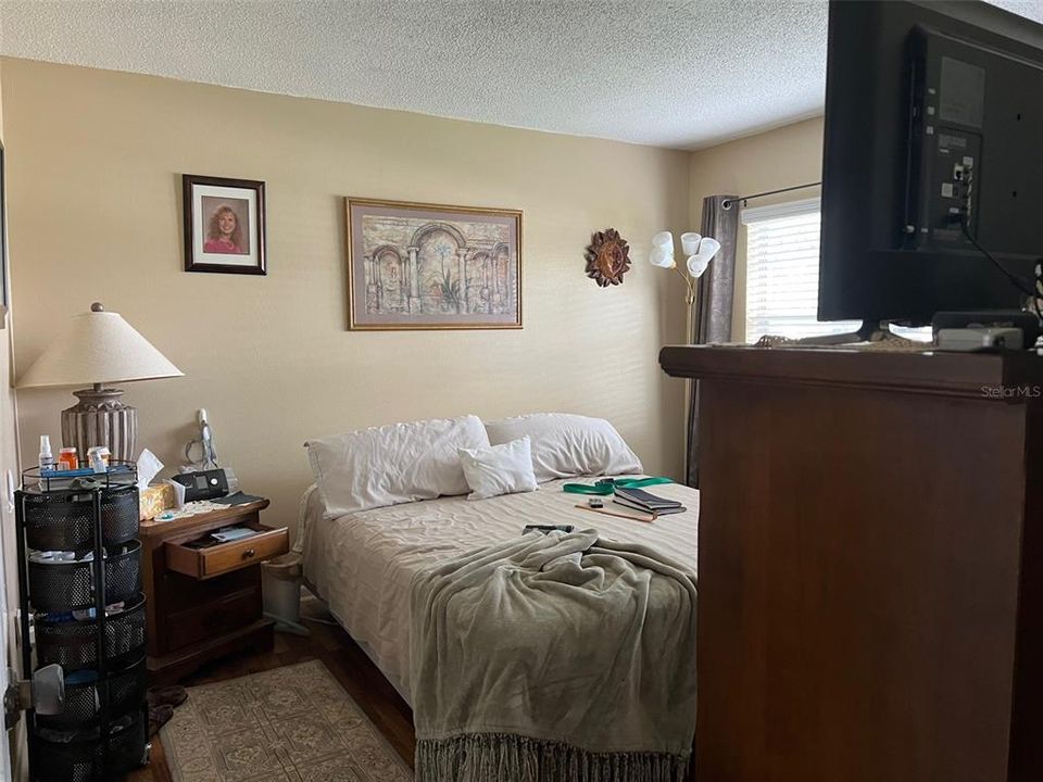 出租: $1,895 (2 贝兹, 2 浴室, 960 平方英尺)