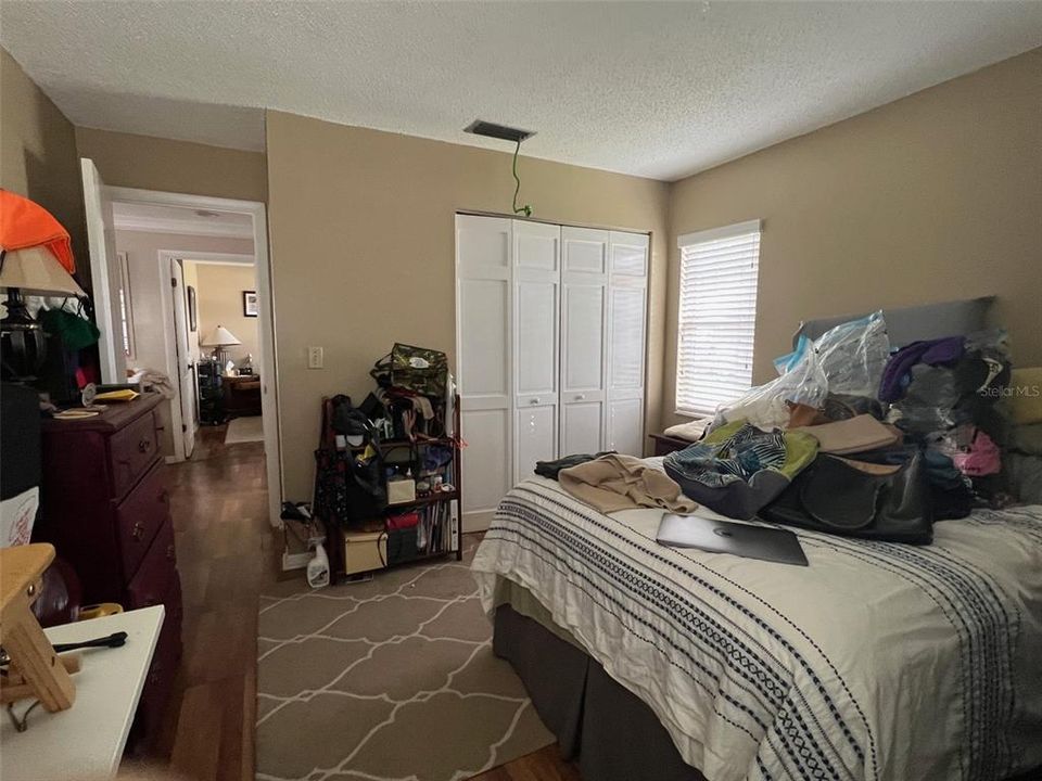 出租: $1,895 (2 贝兹, 2 浴室, 960 平方英尺)