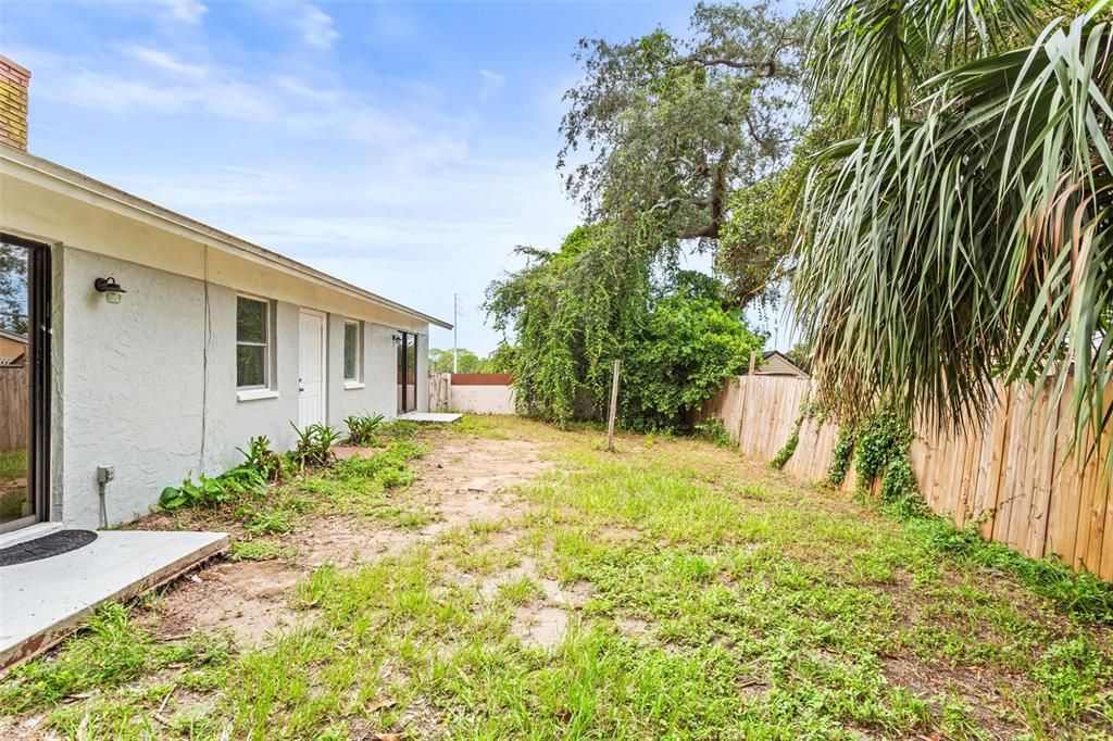 For Rent: $2,650 (3 beds, 2 baths, 1792 Square Feet)