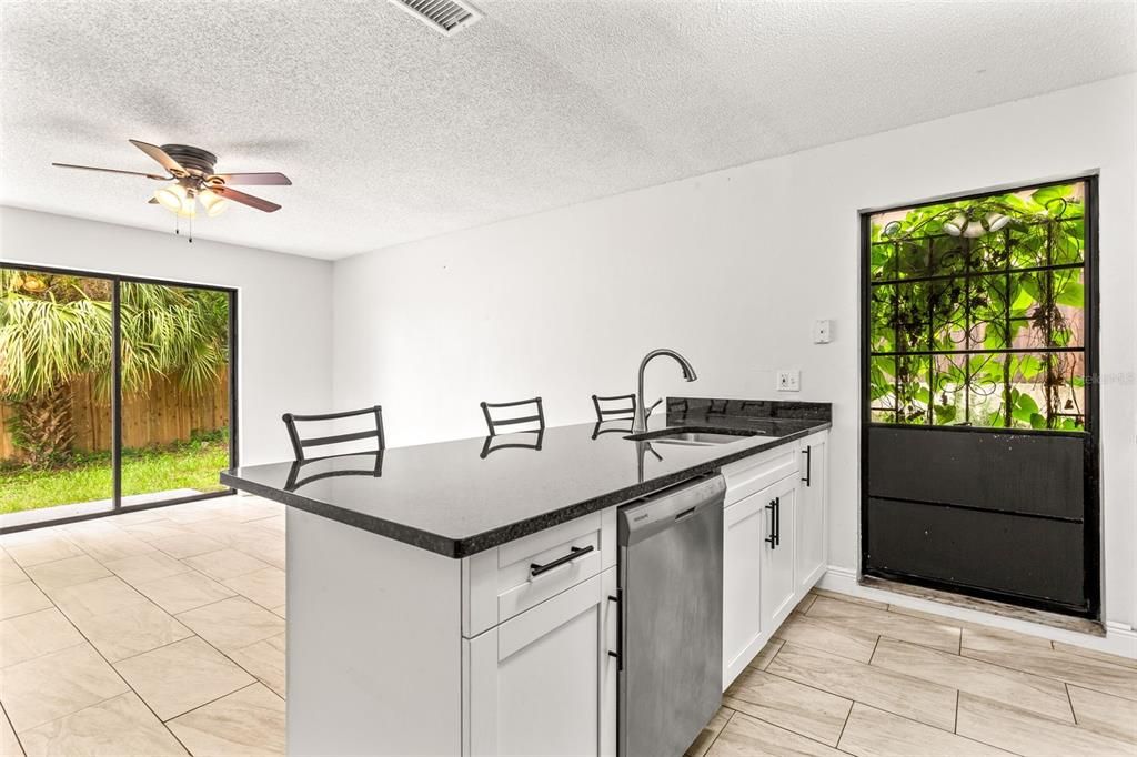 For Rent: $2,650 (3 beds, 2 baths, 1792 Square Feet)