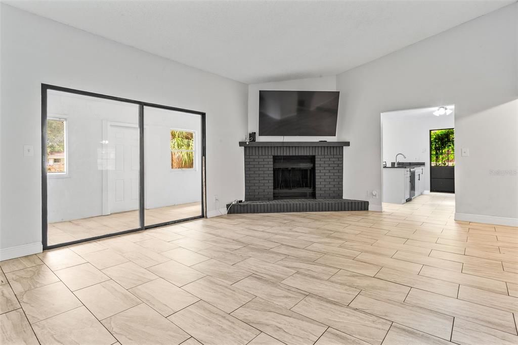 For Rent: $2,650 (3 beds, 2 baths, 1792 Square Feet)