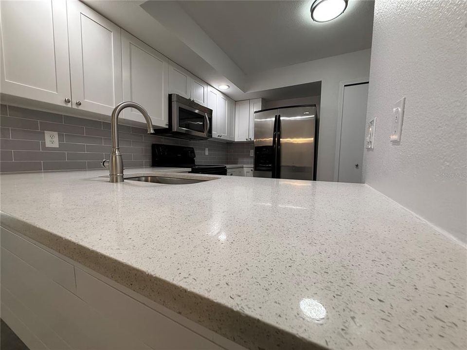 Active With Contract: $295,000 (3 beds, 2 baths, 1214 Square Feet)