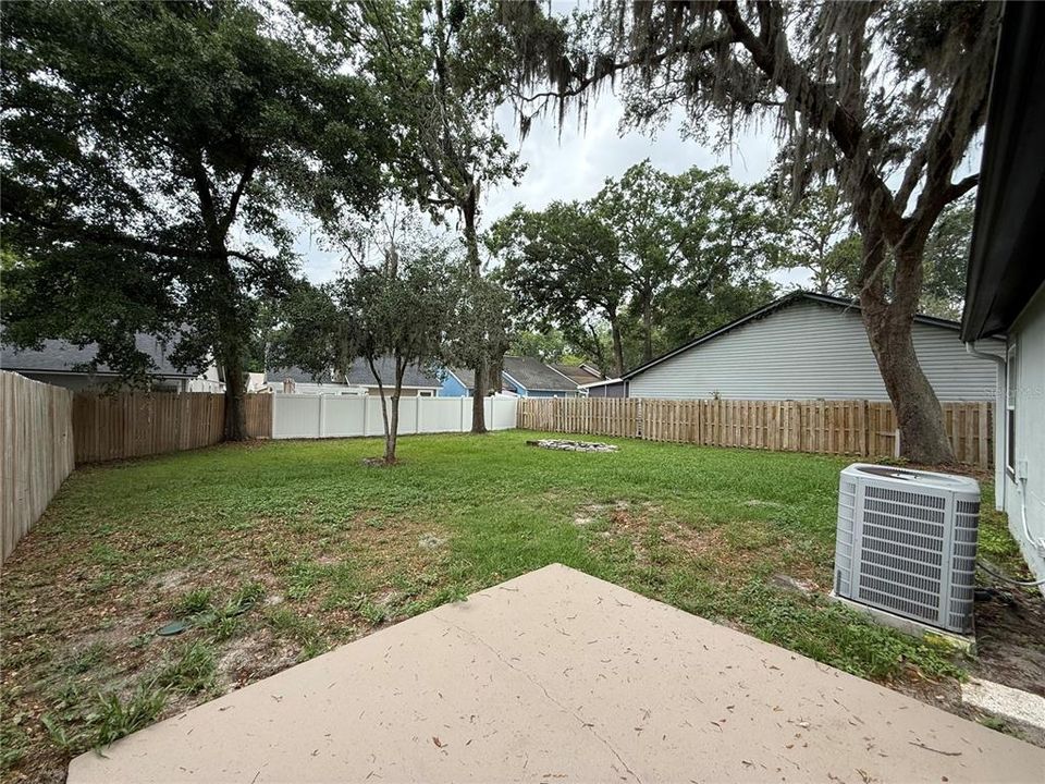 Active With Contract: $295,000 (3 beds, 2 baths, 1214 Square Feet)