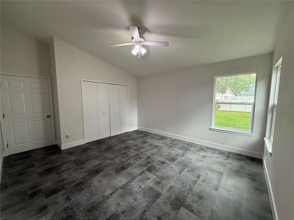 Active With Contract: $295,000 (3 beds, 2 baths, 1214 Square Feet)
