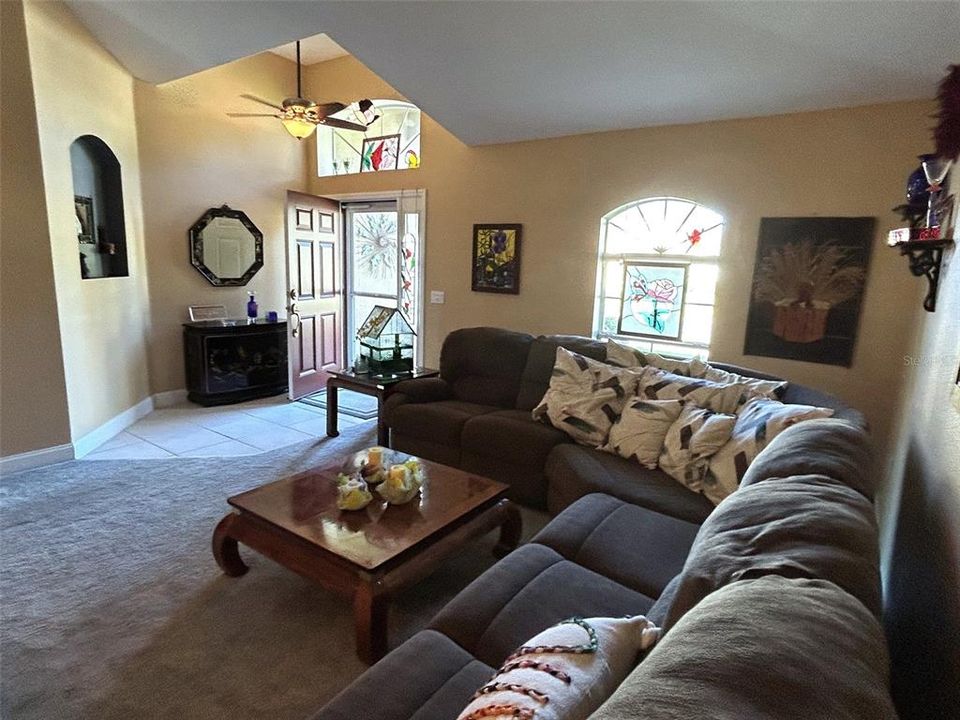 待售: $439,000 (3 贝兹, 2 浴室, 2032 平方英尺)