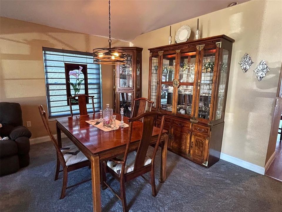 待售: $439,000 (3 贝兹, 2 浴室, 2032 平方英尺)