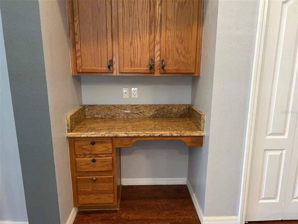 待售: $439,000 (3 贝兹, 2 浴室, 2032 平方英尺)