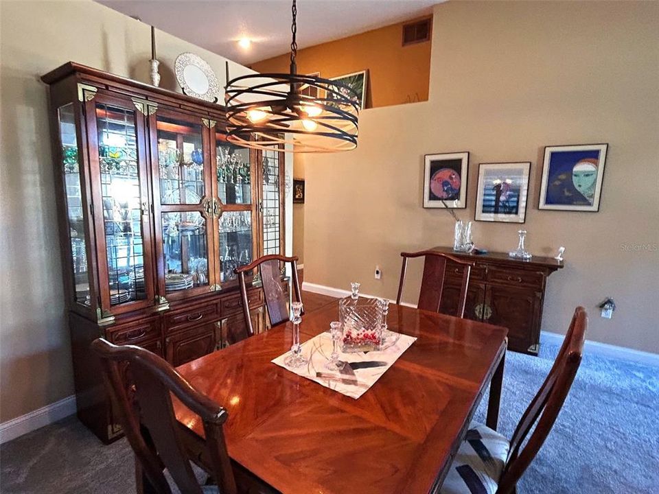 待售: $439,000 (3 贝兹, 2 浴室, 2032 平方英尺)