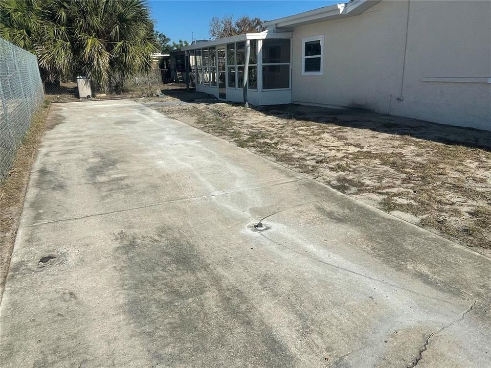 待售: $325,000 (3 贝兹, 2 浴室, 1252 平方英尺)