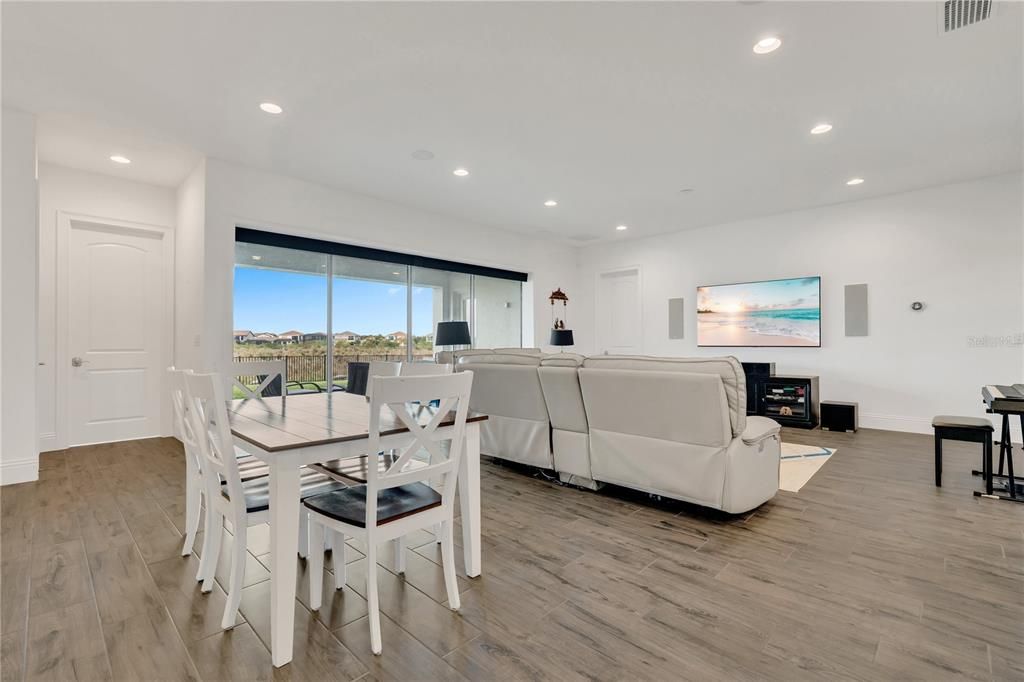 待售: $1,450,000 (4 贝兹, 5 浴室, 3725 平方英尺)