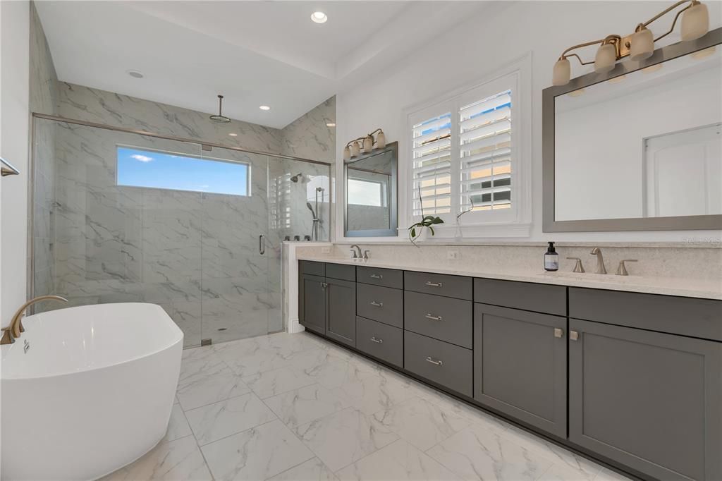 待售: $1,450,000 (4 贝兹, 5 浴室, 3725 平方英尺)