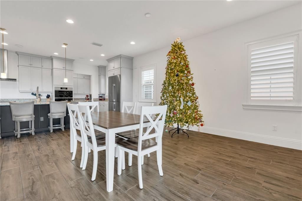 待售: $1,450,000 (4 贝兹, 5 浴室, 3725 平方英尺)