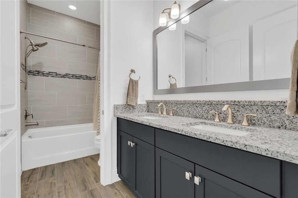 待售: $1,450,000 (4 贝兹, 5 浴室, 3725 平方英尺)