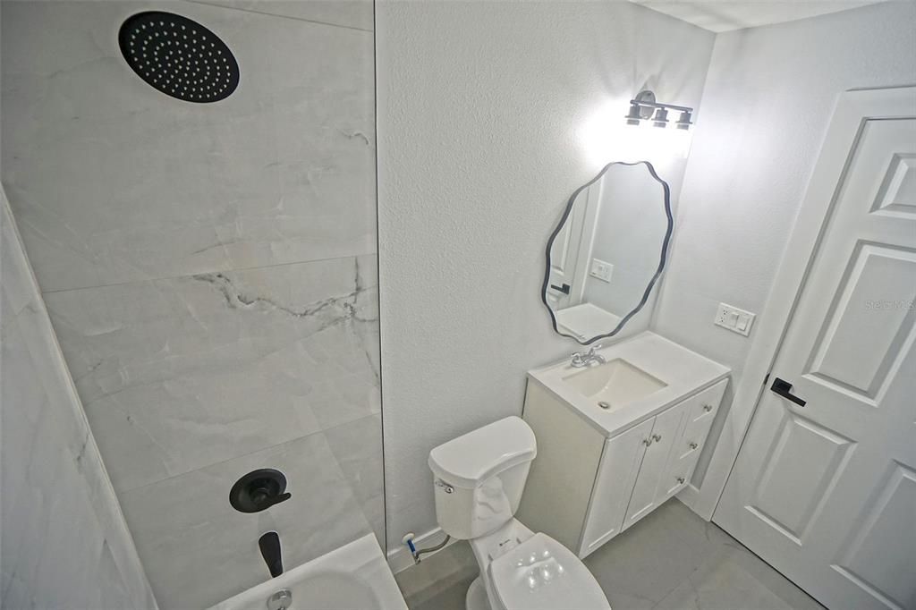 For Sale: $319,000 (4 beds, 3 baths, 1656 Square Feet)