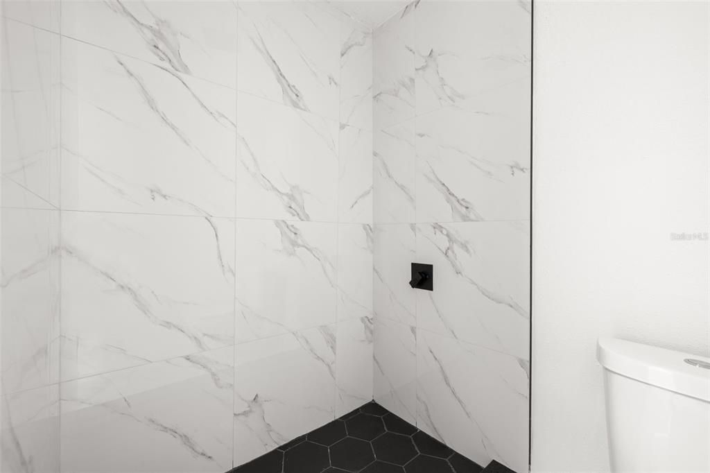 На продажу: $285,000 (3 спален, 2 ванн, 1122 Квадратных фут)