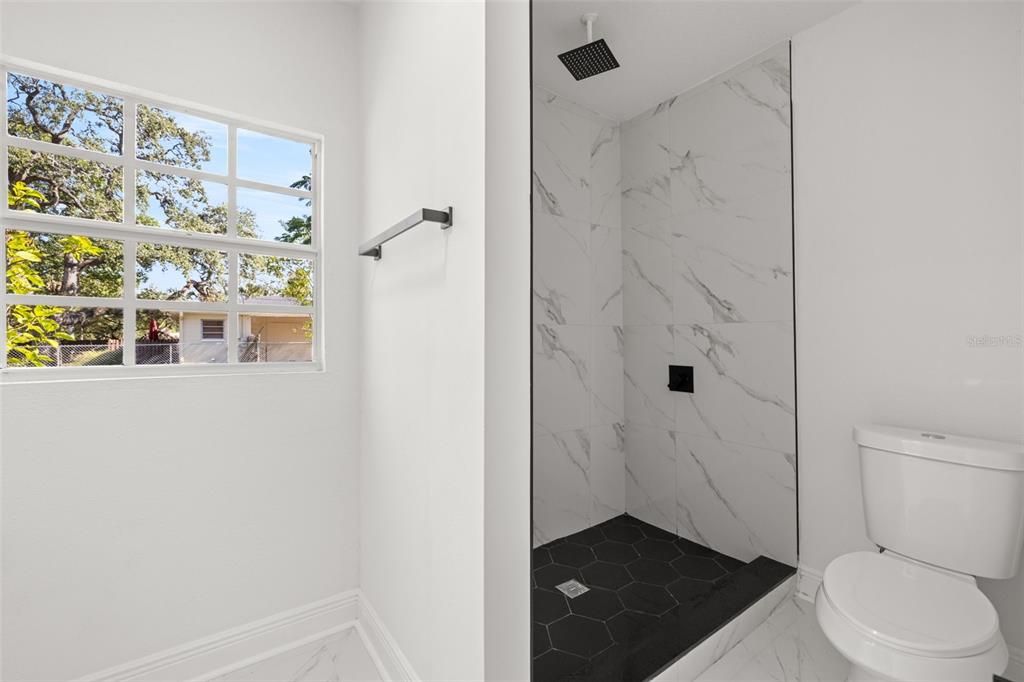 На продажу: $285,000 (3 спален, 2 ванн, 1122 Квадратных фут)