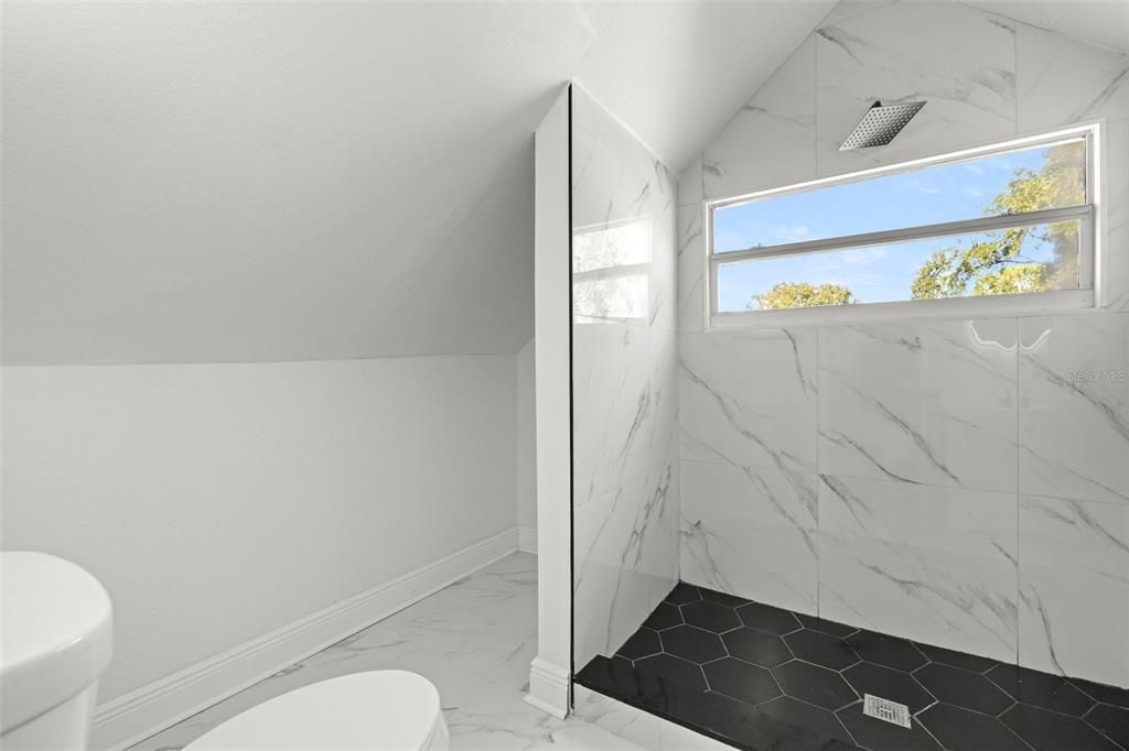 На продажу: $285,000 (3 спален, 2 ванн, 1122 Квадратных фут)