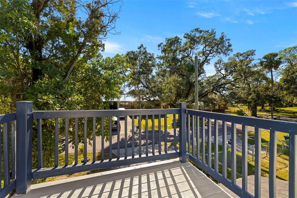 На продажу: $285,000 (3 спален, 2 ванн, 1122 Квадратных фут)