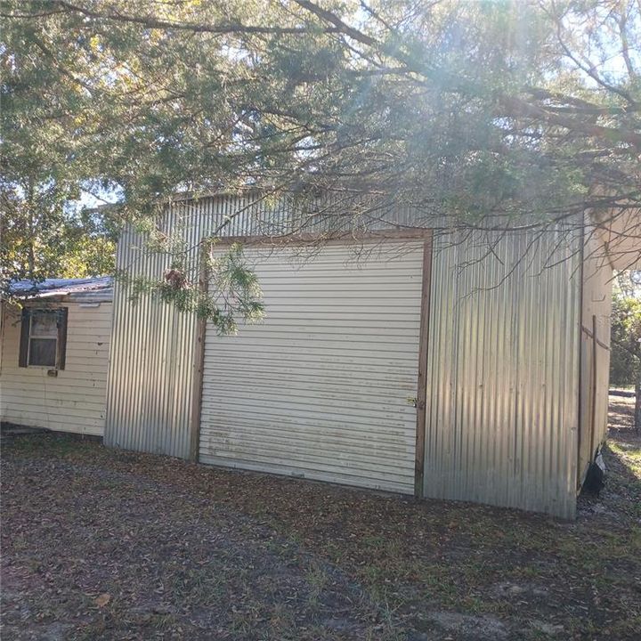 Под контрактом: $125,000 (2 спален, 2 ванн, 924 Квадратных фут)