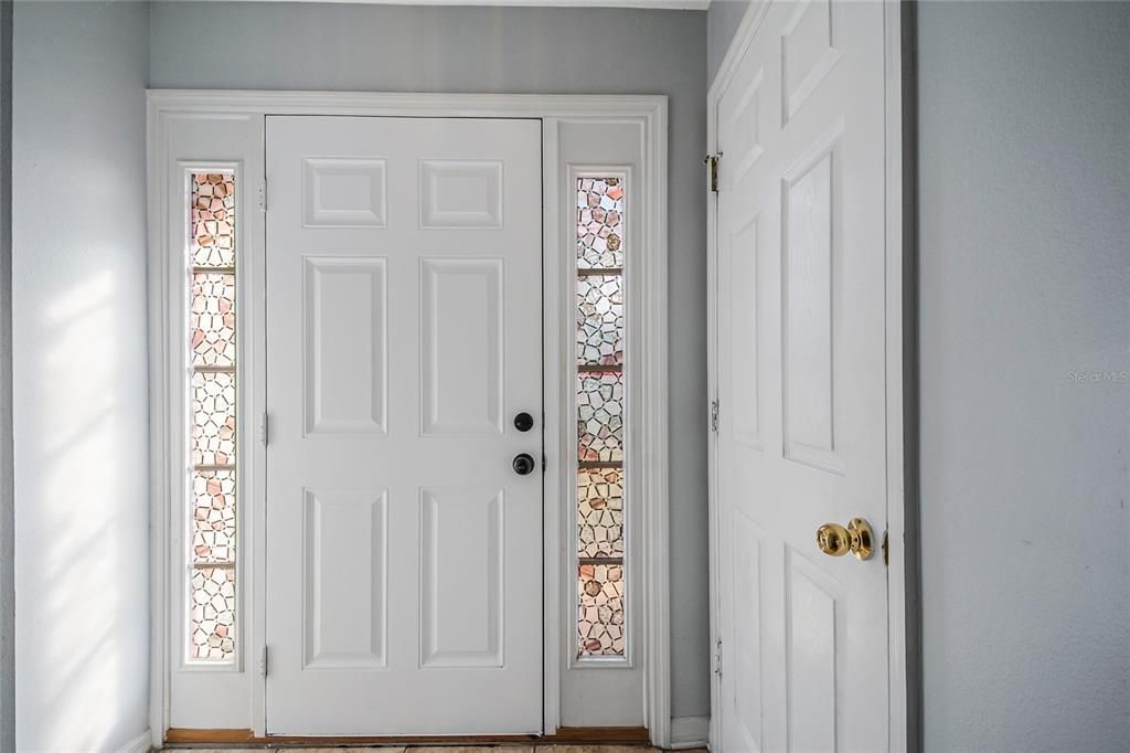 For Sale: $285,000 (3 beds, 2 baths, 1703 Square Feet)