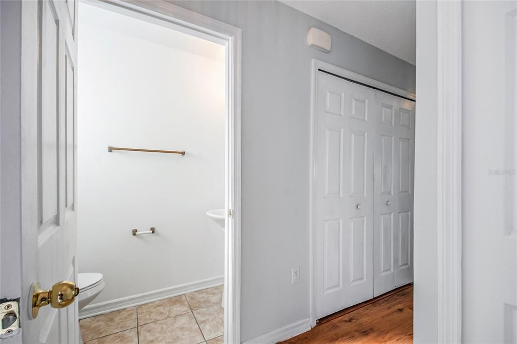 For Sale: $285,000 (3 beds, 2 baths, 1703 Square Feet)