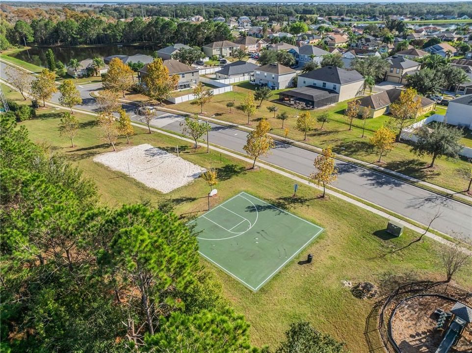 For Sale: $285,000 (3 beds, 2 baths, 1703 Square Feet)